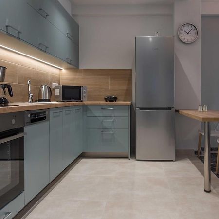 Central Spacious Apt Close To Port-Sites W/View 2 Heraklion Exteriör bild
